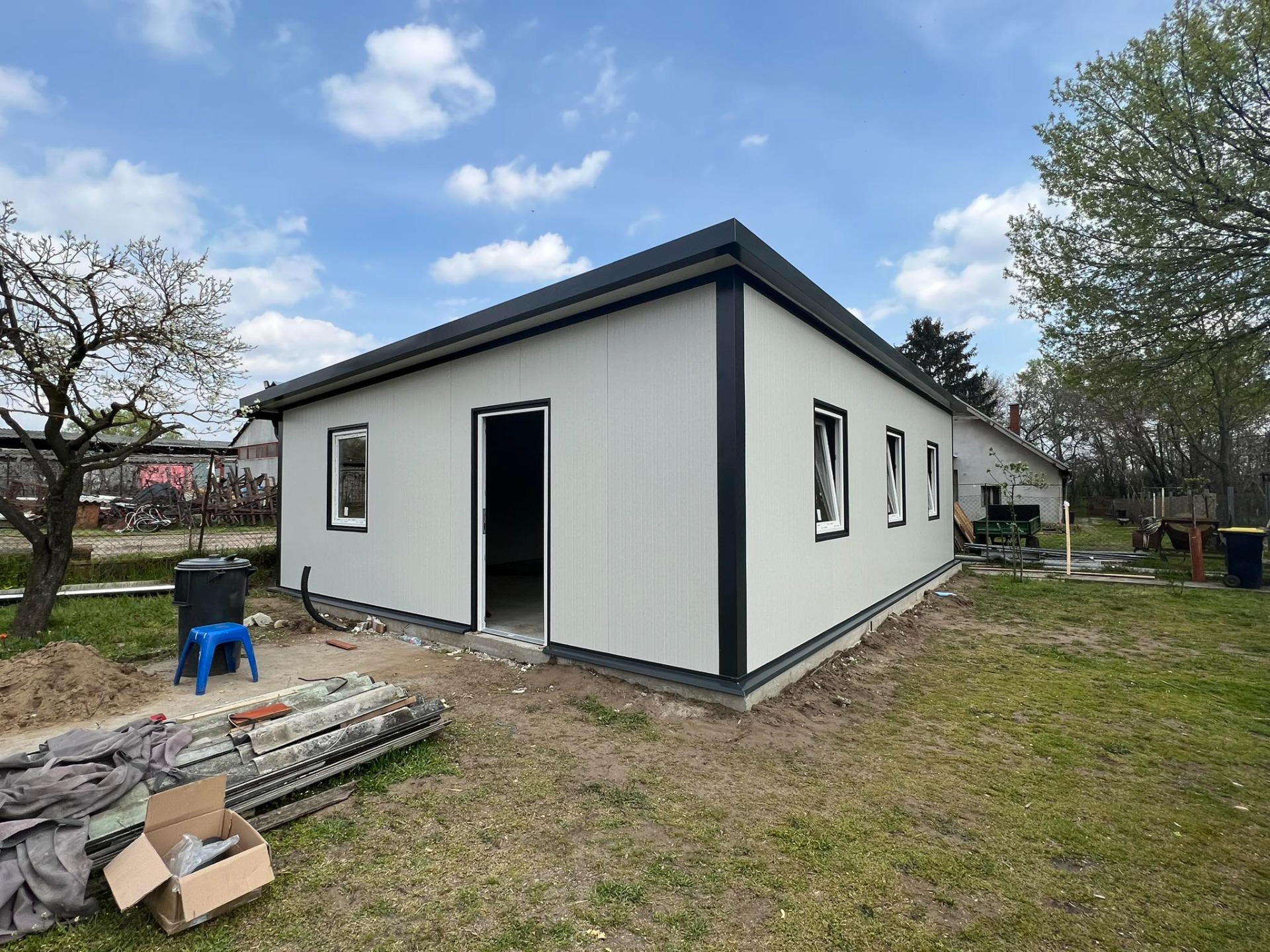 Szendvicspanel Melléképület 9,5x5m